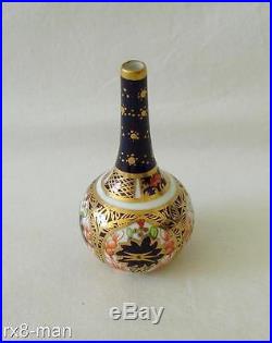 1917 Superb Antique Royal Crown Derby Old Imari 1128 Miniature Stem Bud Vase 6cm