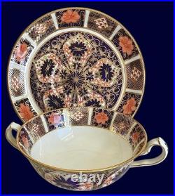 2 1923-53 ROYAL CROWN DERBY 1128 OLD IMARI 2 handle CREAM SOUP BOWLS W PLATES