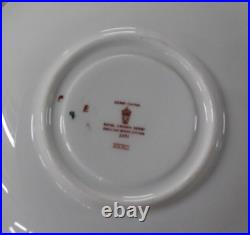 4 Piece Place Setting Traditional Imari 2451 Royal Crown Derby England MINT