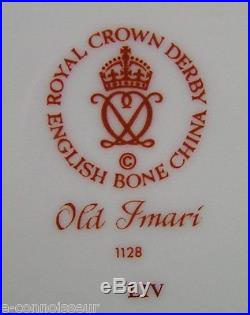 (60) Pc. Royal Crown Derby Old Imari #1128 Bone China Dinner Service for 12