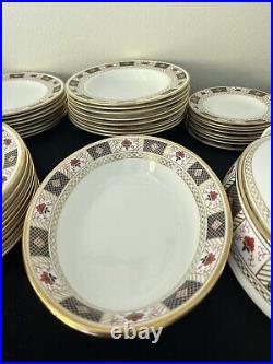 76 Piece Royal Crown Derby Derby Boarder English Bone China 8 Full Sets 1965