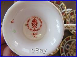 8 Royal Crown Derby Footed Tea CUPS & SAUCERS Old Imari 1128