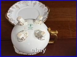 96 pcs Royal Crown Derby Vine bone china dinner service, Serve 12-16, excellen