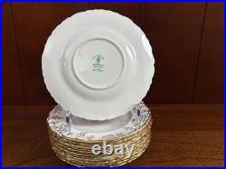 96 pcs Royal Crown Derby Vine bone china dinner service, Serve 12-16, excellen