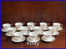 96 pcs Royal Crown Derby Vine bone china dinner service, Serve 12-16, excellen