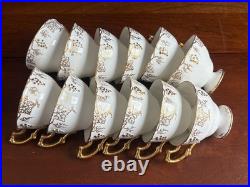 96 pcs Royal Crown Derby Vine bone china dinner service, Serve 12-16, excellen