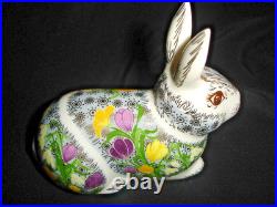 Adorable Royal Crown Derby 2017 Springtime Bunny Figurine/Paperweight-MINT