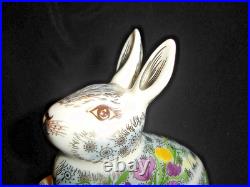 Adorable Royal Crown Derby 2017 Springtime Bunny Figurine/Paperweight-MINT