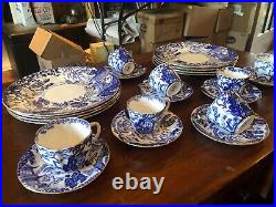 Amazing! Vintage Royal Crown Derby Blue Mikado 4 Dinner Plates (10.5 Inches)