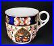 Antique-Royal-Crown-Derby-Imari-Early-Mark-Ring-Handled-Cup-01-hovz
