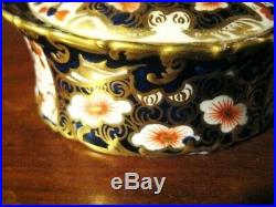 Antique Royal Crown Derby Old Imari Covered Trinket Dish Plus 2 Small Plates