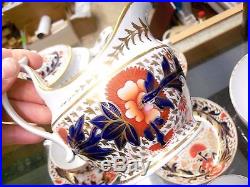 Beautiful & Rare 23 Piece 1800's Royal Crown Derby Imari Flow Blue & Floral Set