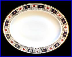 Beautiful Royal Crown Derby, Derby Border Oval Platter