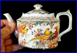 Beautiful Royal Crown Derby Olde Avesbury Teapot