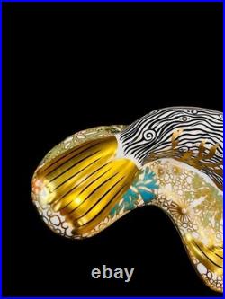 Collectible Royal Crown Derby large paperweight Sea Lion 4 1/2 H gold stopper