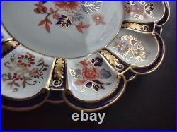 Crown Royal Derby Gold Trim Plate Blue Red White Floral Cabinet 9 (lot 453)