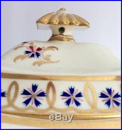 Early 19thC Royal Crown Derby Teapot c. 1805-20, handpainted chantilly sprigs