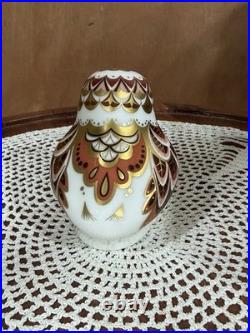 Exclusive Royal Crown Derby Collectors Guild Member's Pack with Owlet Paperwt