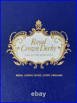 Flatware set with porcelain handles in'Old Imari' pattern by Royal Crown Derby