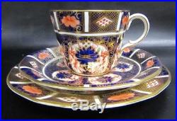 Four Vintage Royal Crown Derby 1128 Imari Pattern Tea Cups, Saucers & Plates