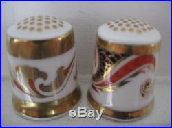 Full Set Of 15 Royal Crown Derby Bone China Thimbles Historical Collection Stand