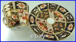 Imari 2451 Tea Cup & Saucer Scalloped By Royal Crown Derby Various 1912-1928
