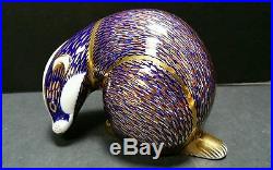 Imari Paperweight Collection Royal Crown Derby Badger Figurine Blue Gold White
