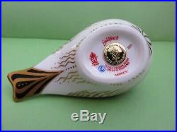 Lovely Royal Crown Derby Goldfinch Porcelain Paperweight Gold Stopper