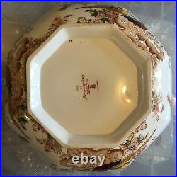 Lovely Royal Crown Derby Olde Avesbury Large Centerpiece Bowl
