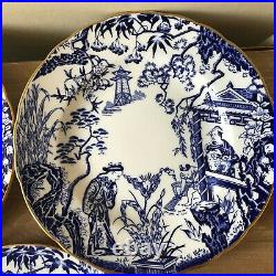 Lovely Set of 5 Royal Crown Derby Blue Mikado Plates