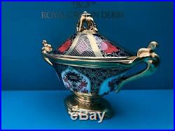 New Royal Crown Derby 1st Quality Old Imari Solid Gold Band Covered Urn