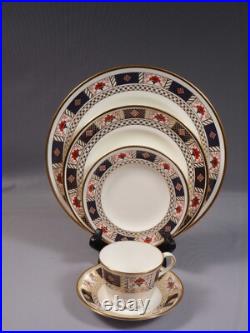 ROYAL CROWN DERBY BORDER Imari Bread Plate Tea Coffee Cup England Dinner