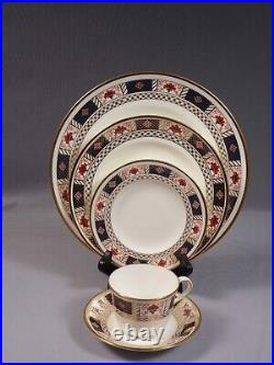 ROYAL CROWN DERBY BORDER Imari Place setting Dinner Bread Plate Cup England