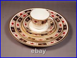 ROYAL CROWN DERBY BORDER Imari Place setting Dinner Bread Plate Cup England