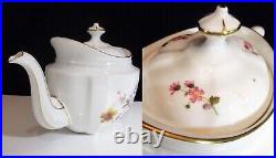 ROYAL CROWN DERBY British Antique Teapot Derby Posies