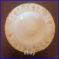 ROYAL CROWN DERBY FINE BONE CHINA VINE GOLD PATTERN Service for 6