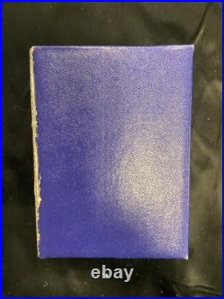 ROYAL CROWN DERBY Hen Paperweight withGold Button in Original Box