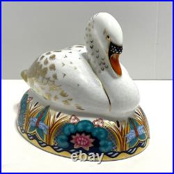 ROYAL CROWN DERBY White Swan Paperweight 22K Gold Gild Lotus Flowers Dragonfly