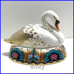 ROYAL CROWN DERBY White Swan Paperweight 22K Gold Gild Lotus Flowers Dragonfly