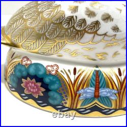 ROYAL CROWN DERBY White Swan Paperweight 22K Gold Gild Lotus Flowers Dragonfly