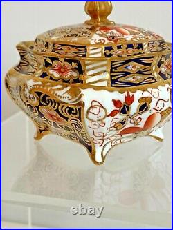 Rare Royal Crown Derby 2415 Traditional Imari Covered Square Box- Date Code 1916
