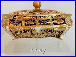 Rare Royal Crown Derby 2451 Traditional Imari Covered Box Date Code 1914
