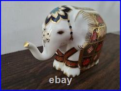 Rare Royal Crown Derby Imari Elephant paperweight 1st quality gold stopper
