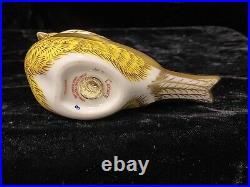 Royal Crown Derby 2007 Canary Paperweight Gold Stopper