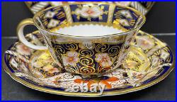 Royal Crown Derby 2451 England Bone China Trio Tea Cup Saucer Side Plate