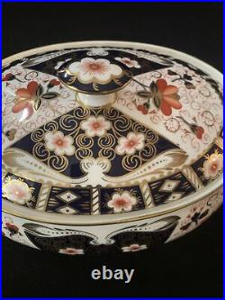 Royal Crown Derby 2451 Traditional Imari Oval Covered Vegetable Bowl 2Q MINT CC
