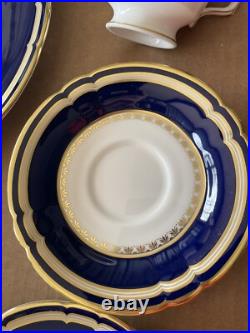 Royal Crown Derby Ashbourne Dinner Plate 5 Piece Setting Store Display