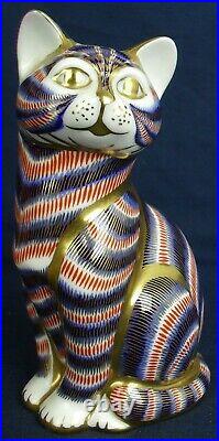 Royal Crown Derby BLUE LARGE CAT Paperweight gold stopper