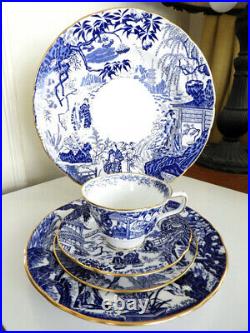 Royal Crown Derby BLUE MIKADO Five (5) Piece Place Setting (S) NICE