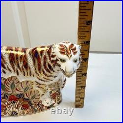 Royal Crown Derby Bengal Tiger Figurine Paperweight Gold Imari Porcelain 1994